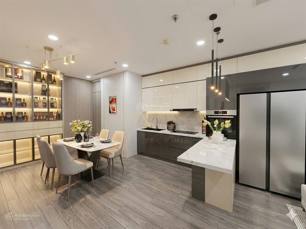 Cho thuê căn hộ 2pn full đồ royal city, căn đã sửa đẹp, vị trí đẹp