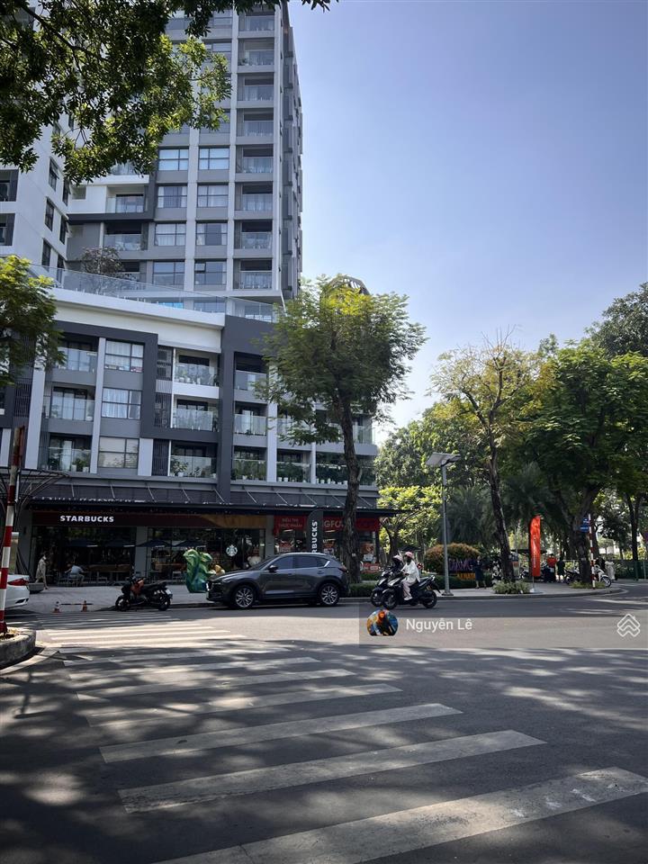 Cho thuê gấp mặt bằng shophouse dtsd 1232m2 tại celadon city, quận tân phú, giá 260tr