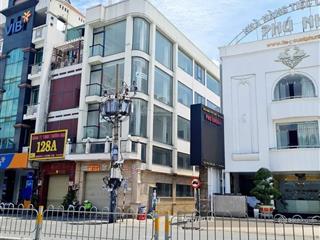 Cần cho thuê góc 2 mặt tiền ngang 6m, đường phan đăng lưu, phú nhuận giá 68 tr/th