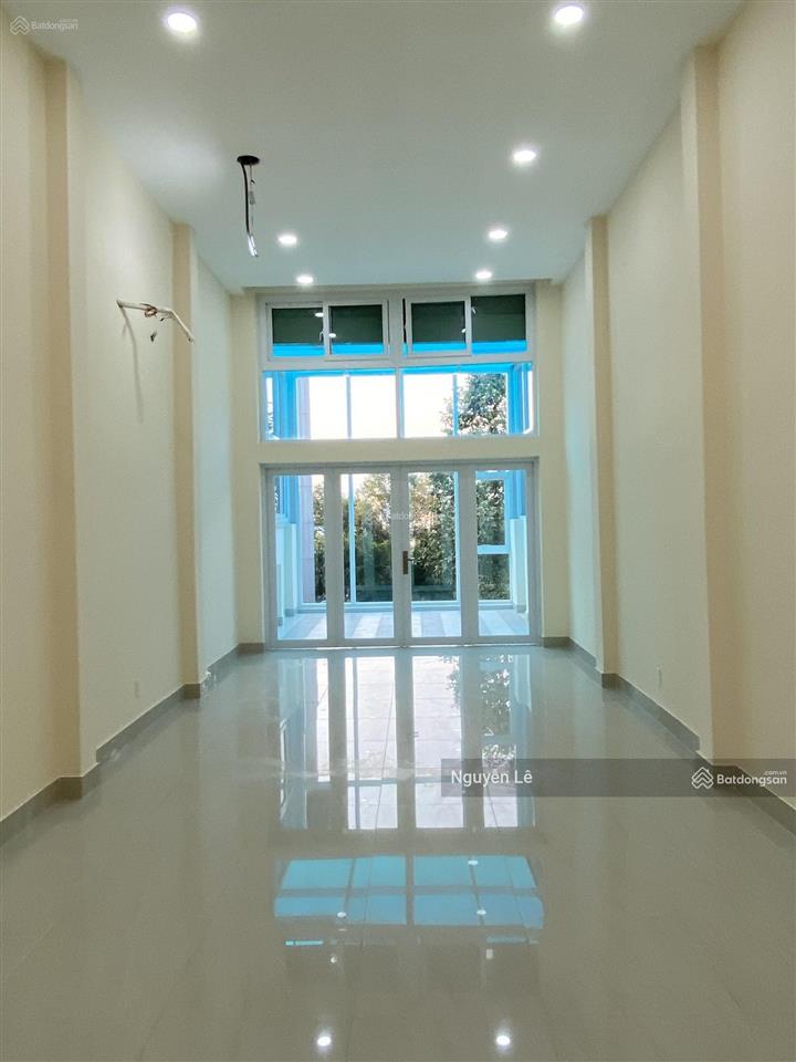 Chính chủ cần cho thuê gấp mặt tiền nguyễn bỉnh khiêm, quận 1, giá 69 triệu/tháng