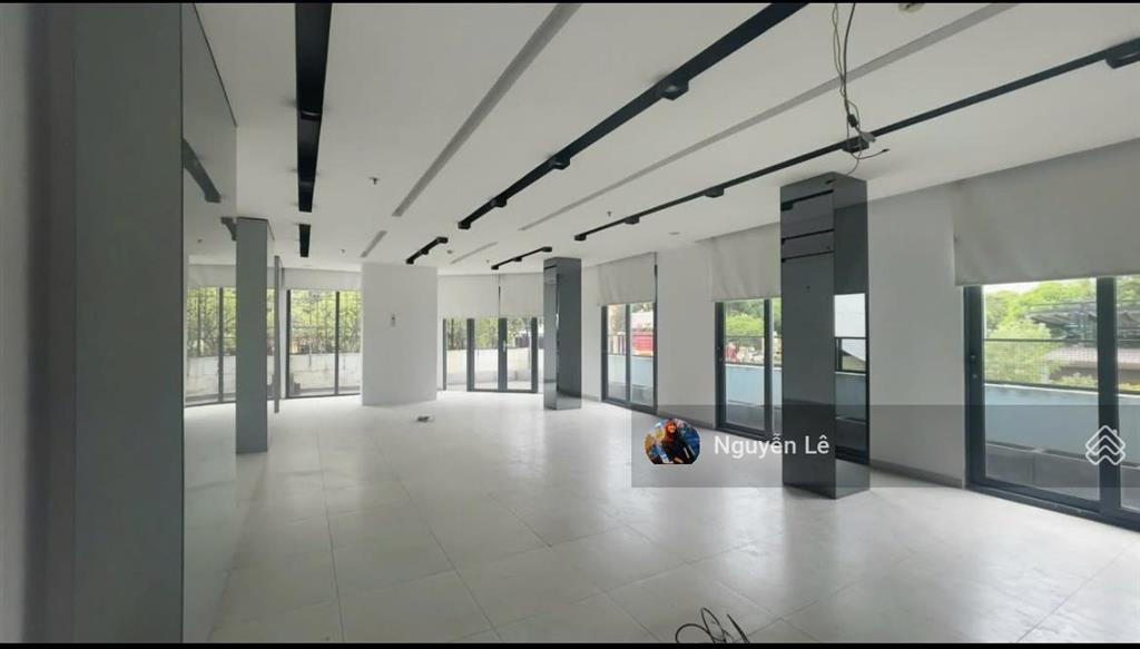 Chính chủ cần cho thuê toà nhà mặt tiền hoàng văn thụ 1000m2, giá 100tr