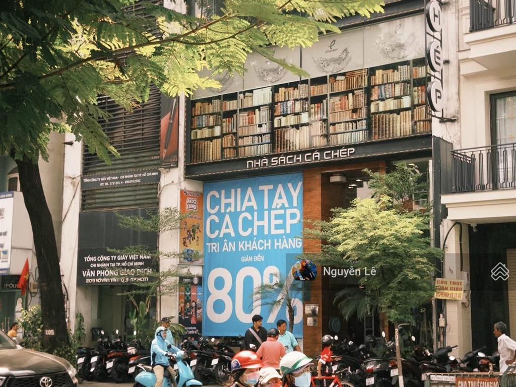 Cần cho thuê mặt tiền võ văn tần ngang 8m giá 100 triệu