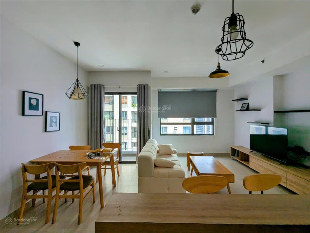 Bán căn góc 2pn tháp 3 masteri thảo điền full nội thất. view mát mẻ, nhìn được sông. giá ngộp