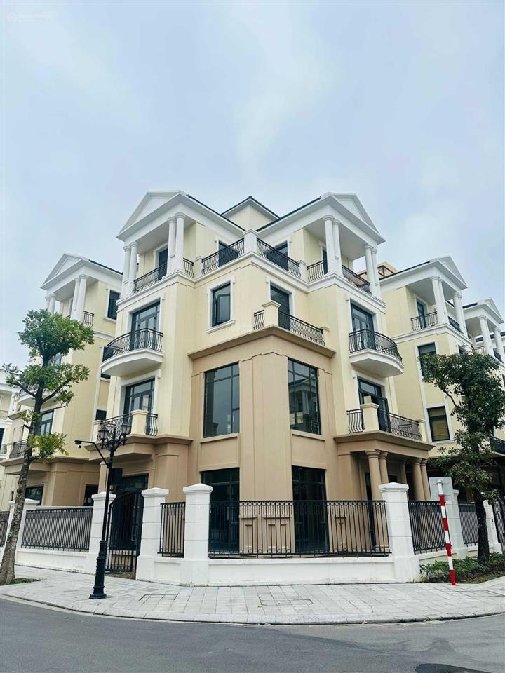 Tôi cần bán cắt lỗ biệt thự đơn lập đảo dừa view hồ, diện tích 208m2, giá 25,5 tỷ có thương lượng