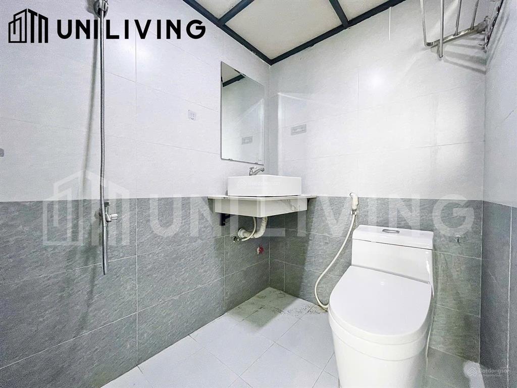 Trống lại phòng gác to full nội thất tách bếp 4 người 4 xe ngay đh luật, văn lang cửa sổ to