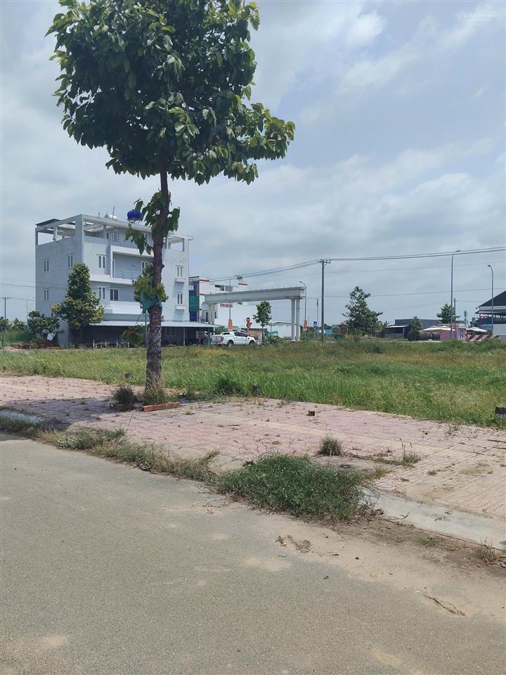 Bán đất giá ngộp tại thủ thừa long an, duy nhất 1 lô giá rẻ nhất.