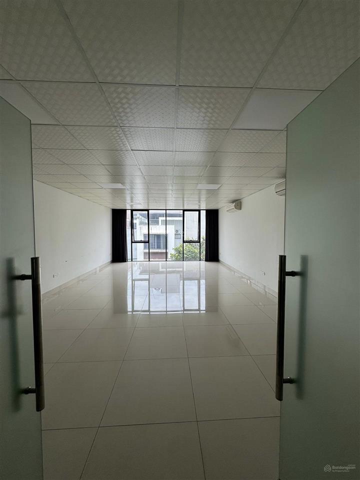 Phúc lợi  tòa nhà 7 tầng  thang máy  23 triệu  văn phòng, spa, trung tâm dạy học, phòng khám
