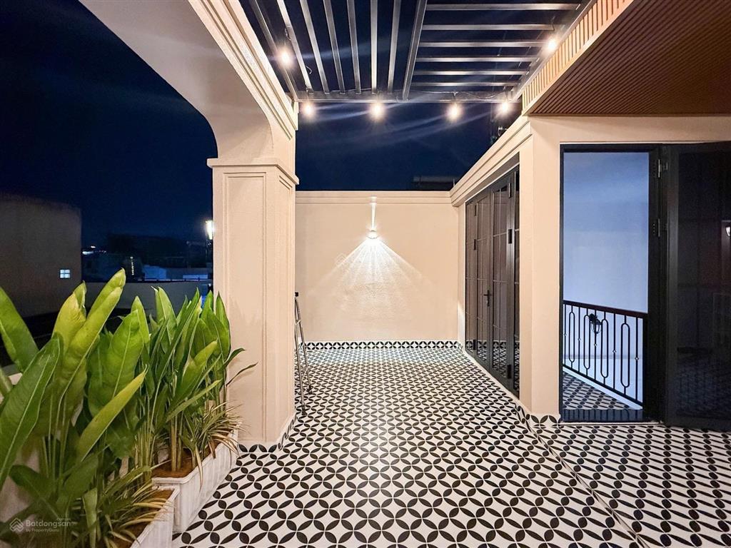 Siêu hiếm phú nhuận nhà đẹp ngang lớn 6m  hxh 4 chỗ thông, đ.thích quảng đức  5 tầng  36m2 (6x6)