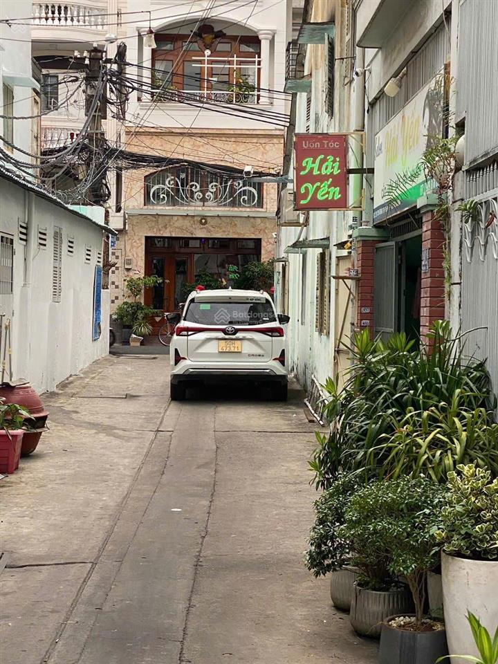 Bán nhà đoàn thị điểm, phú nhuận  hxh thông, gara ô tô, 5pn, khai thác dòng tiền 40tr/tháng