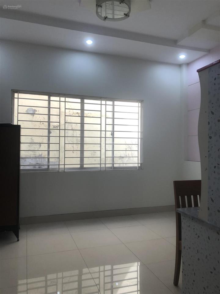 Cho thuê văn phòng, hoặc dạy học đô đốc long