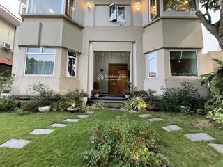 Bán bt phú gia, pmh, q.7, 317m2, 1t1l, giá chỉ 110 tỷ.  0979 762 ***