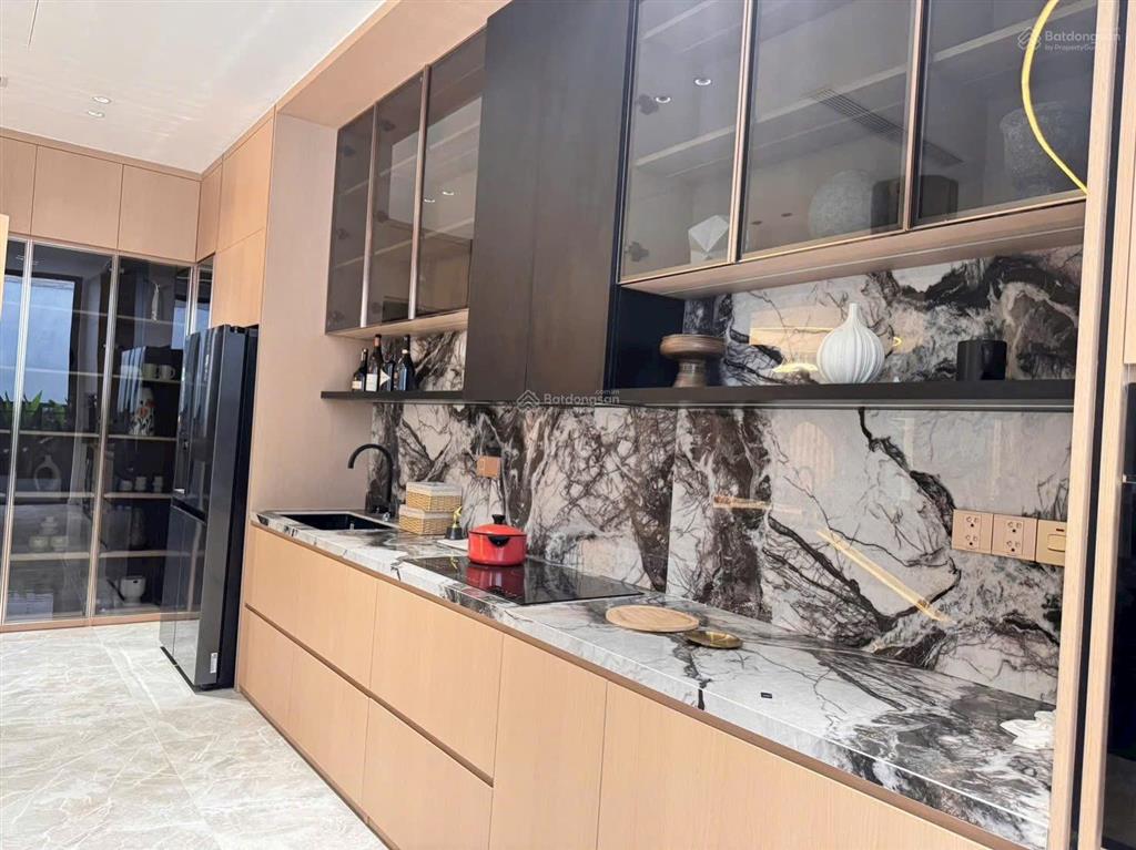 Bán bt mỹ giang, pmh, q. 7, 11,75x18m, 1t 2l, 4pn, 4wc, nội thất mới cao cấp, giá chỉ 85 tỷ
