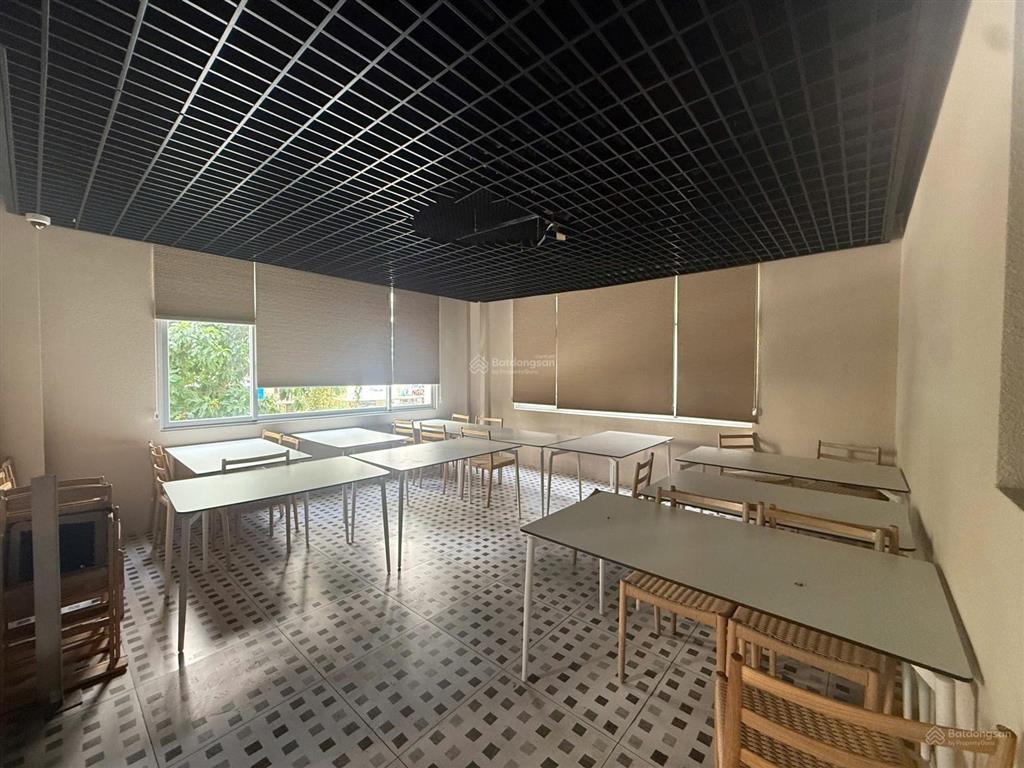 Cho thuê bt nam viên, pmh, q.7, mt đường c, dt 17x17m, tiện làm nhà hàng, cafe, giá 110tr