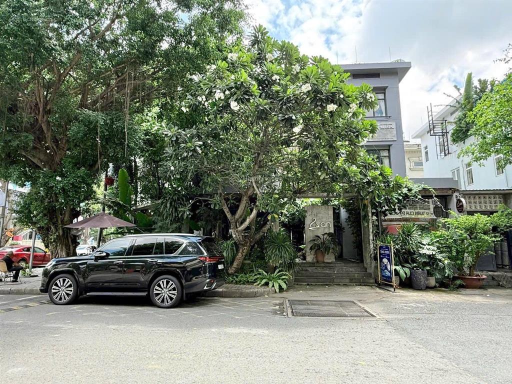 Cho thuê bt mỹ hưng, vị trí đẹp góc 2mt đường nguyễn cao và phạm thái bường, tiện mở cafe, nhà hàng