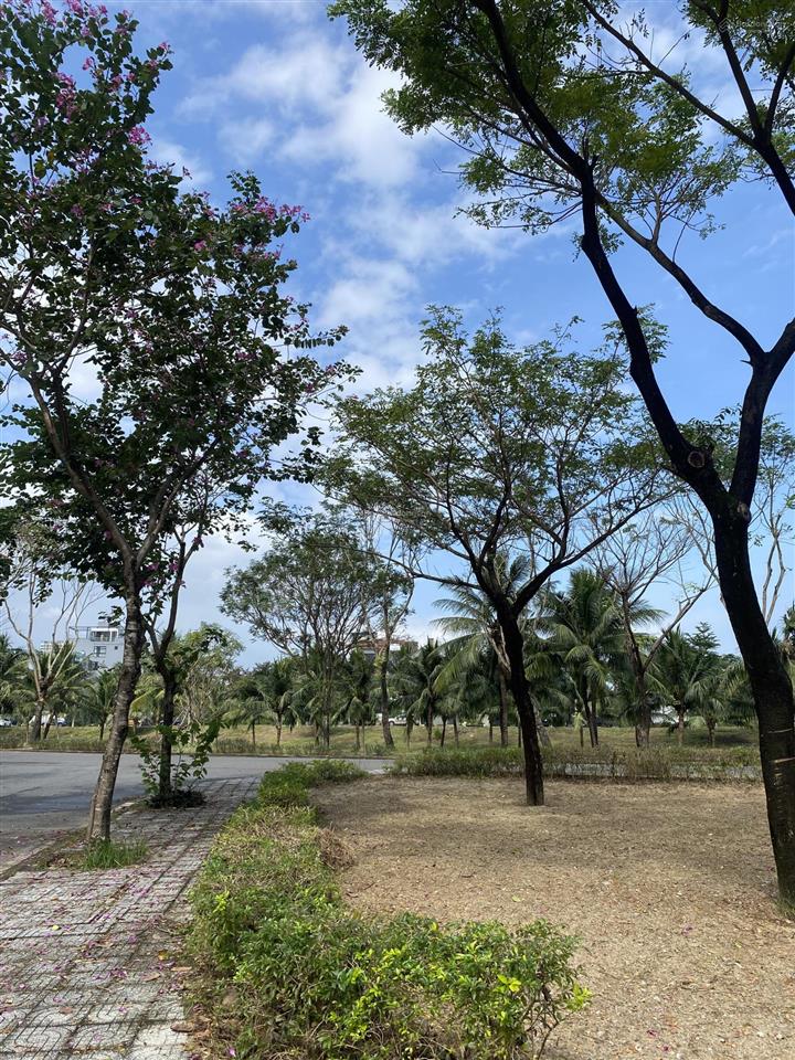 Lô góc cực đẹp view công viên, view kênh kđt fpt giá tốt