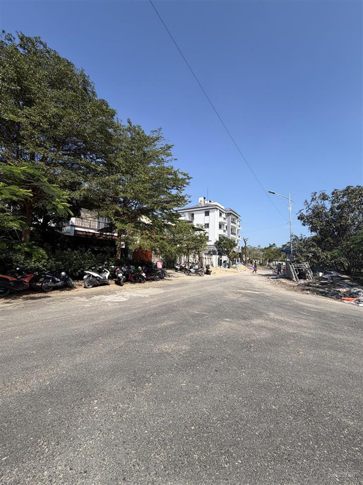 Bán lô đất biệt thự 430m2 view công viên hướng đông đường trương minh giảng kdt phú mỹ an