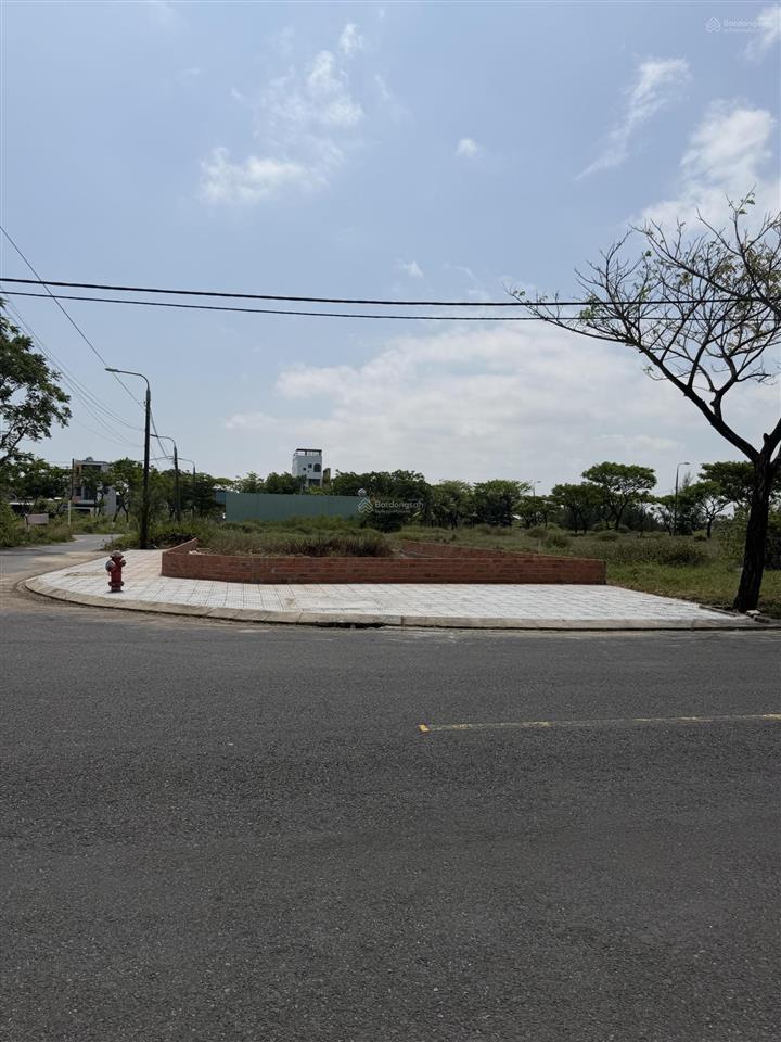 Bán lô góc sát sông gần biển đường tân trà (10.5m) giá bán nhanh