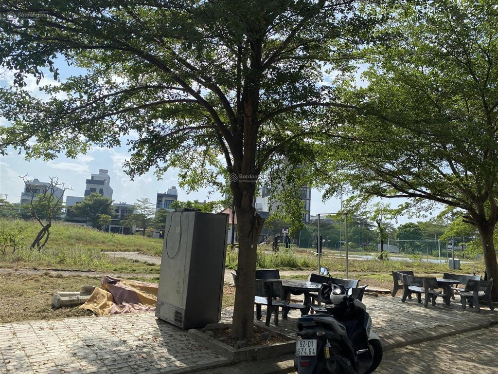 Cần bán lô đất cực đẹp view công viên vùng trung 12 khu phú mỹ an giá siêu tốt