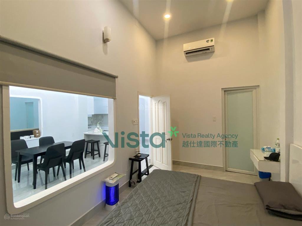 Cho thuê nhà riêng có sân rộng 25m2 gần siêu thị an phú  35 triệu  2pn  110m2