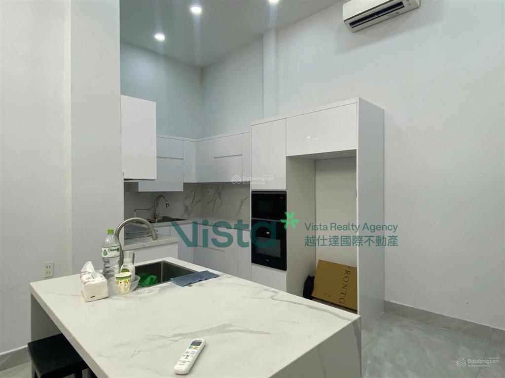 Cho thuê nhà riêng có sân rộng 25m2 gần siêu thị an phú  35 triệu  2pn  110m2