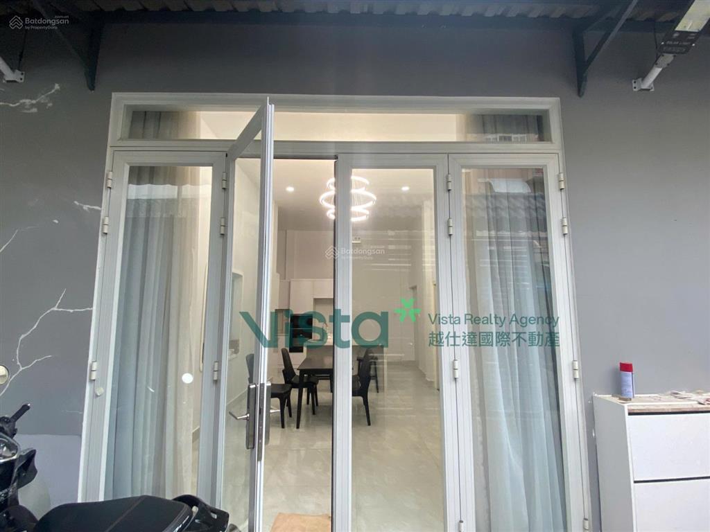 Cho thuê nhà riêng có sân rộng 25m2 gần siêu thị an phú  35 triệu  2pn  110m2