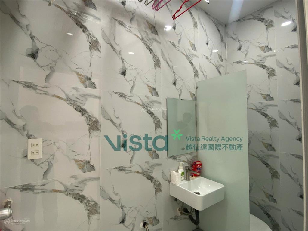 Cho thuê nhà riêng có sân rộng 25m2 gần siêu thị an phú  35 triệu  2pn  110m2