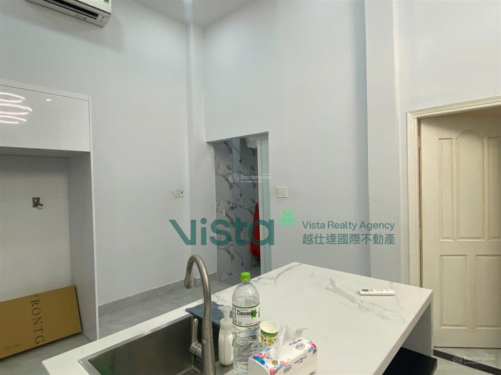 Cho thuê nhà riêng có sân rộng 25m2 gần siêu thị an phú  35 triệu  2pn  110m2