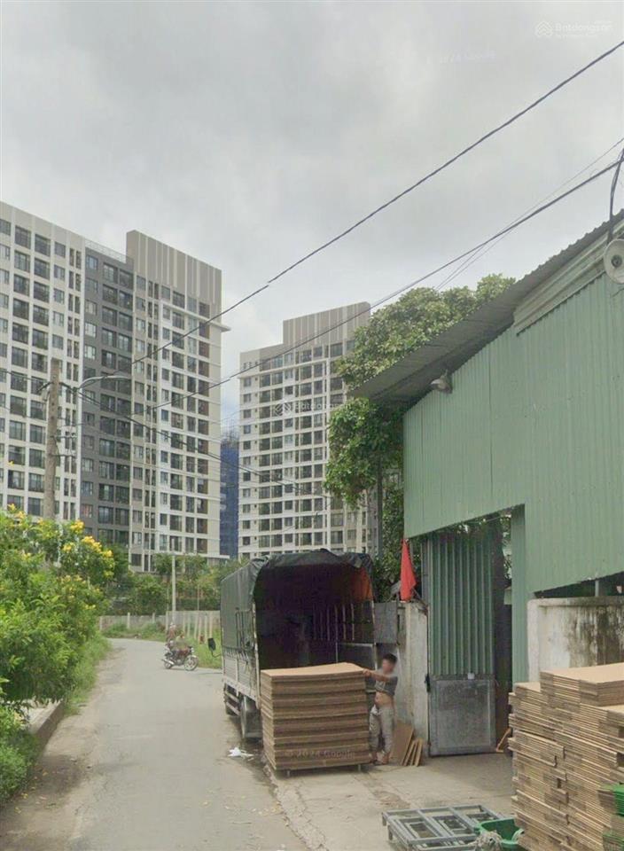 Bán gấp nhà cấp 4, diện tích 320m2, đường 10m kế bên pictity