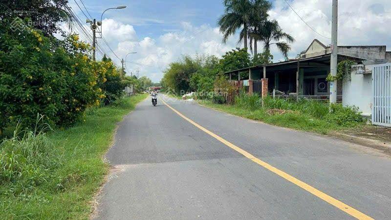 Bán gấp lô đất thổ cư 5x42m mặt tiền tăng thị hội