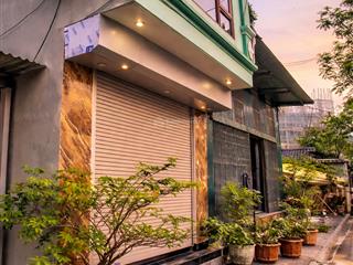 Nhà dân xây 4tầng 100m2, mt8m, tiên hội