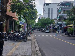 Bán đất tặng nhà, mặt tiền đường nguyễn chánh, đà nẵng. đường 10,5m lề 5,5m. nhà 2 tầng + 4p trọ.