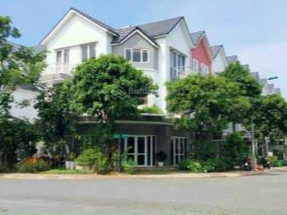 Bán nhà phố biệt thự dự án park riverside quận 9 hcm, khu compoud tiện ích đầy đủ.