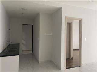 Bán 2pn 2wc view landmark 81 sẵn sổ hồng nhà trống tiện khách mua ở