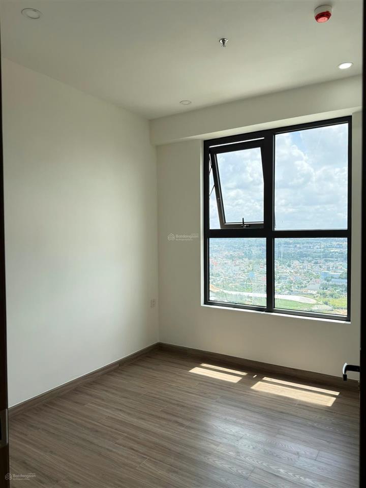 Cho thuê 5tr 1pn a&t sky garden nhà mới có thể ở liền