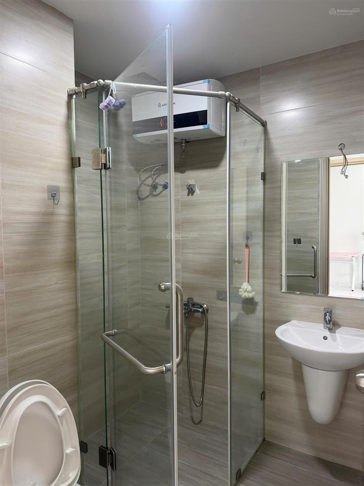 Cho thuê căn hộ full nội thất 2pn 2wc ở liền cho khách thiện chí