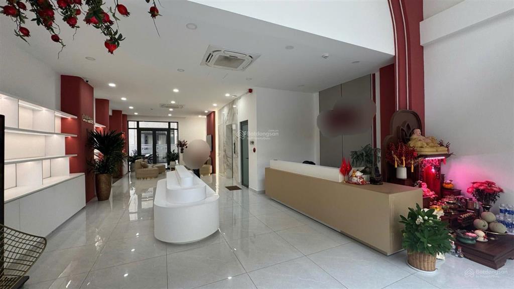 Bán nhà mặt tiền đường 39 kđt vạn phúc
