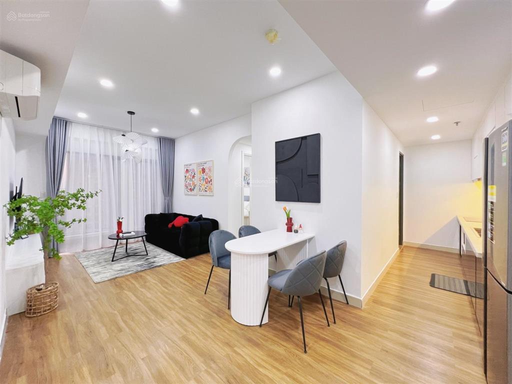 Cho thuê căn hộ 2 phòng ngủ masteri thảo điền full nội thất đẹp.  0775 910 *** ms tiên