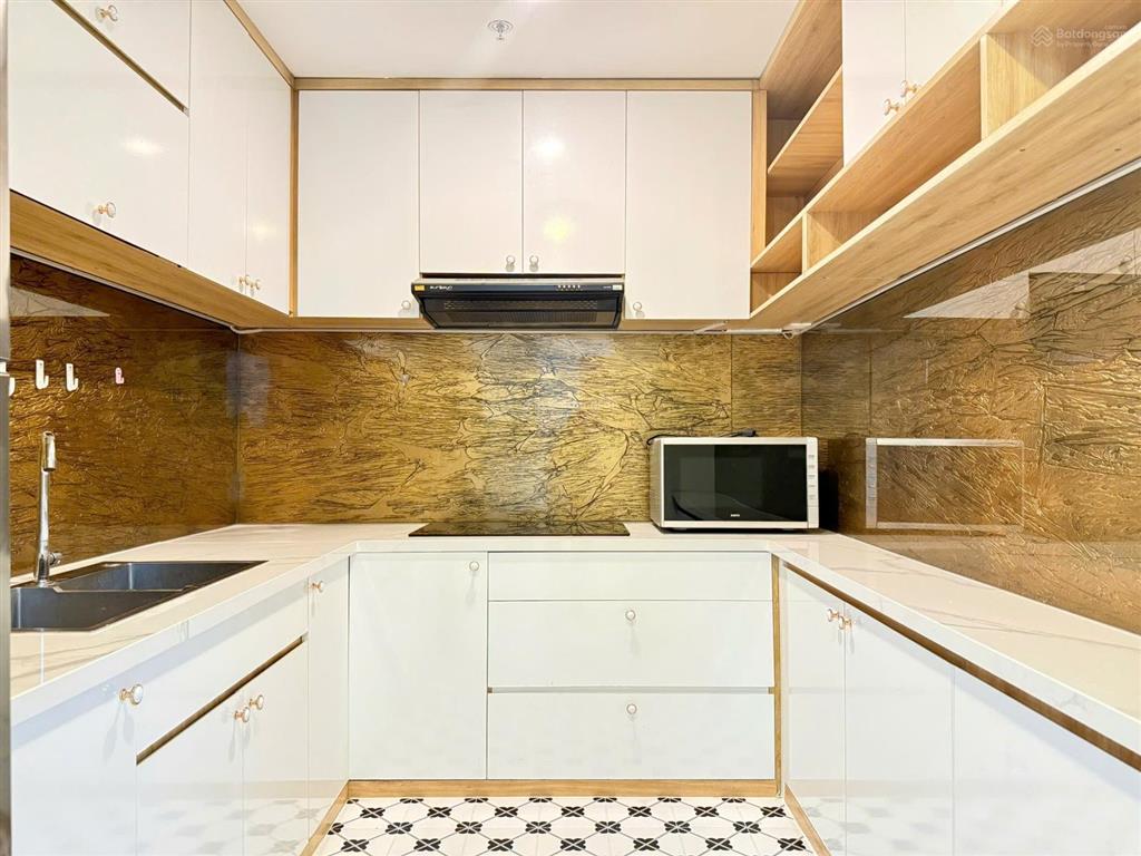 Cho thuê căn hộ 2pn masteri thảo điền. full nội thất dọn vô ở ngay.  0775 910 *** ms tiên