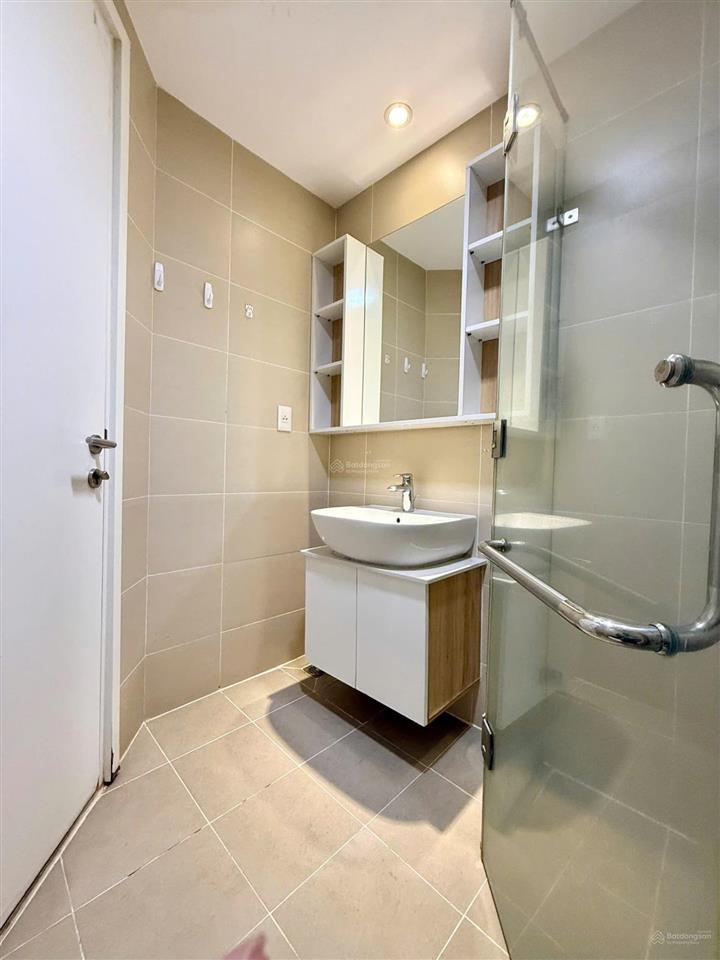 Cho thuê căn hộ 2pn masteri thảo điền. full nội thất dọn vô ở ngay.  0775 910 *** ms tiên