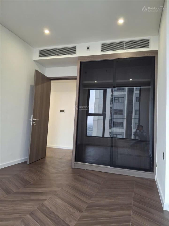Bán nhanh căn 1 ngủ toà a3 dự án lumiere evergreen  kdt vimhomes smart city giá ~4,350 tỷ bao phí