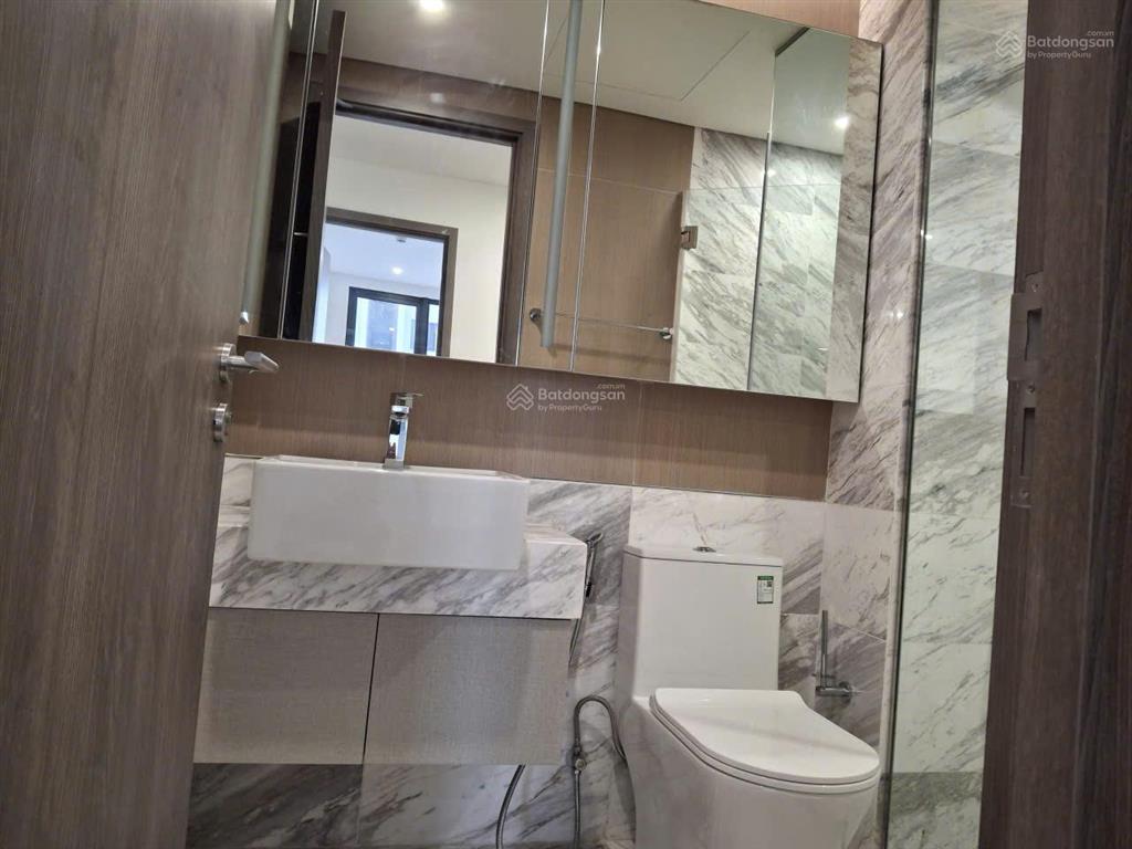 Bán nhanh căn 1 ngủ toà a3 dự án lumiere evergreen  kdt vimhomes smart city giá ~4,350 tỷ bao phí