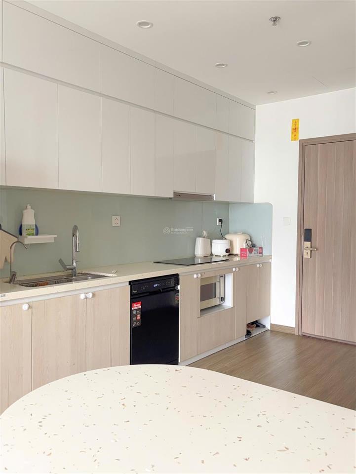 Chuyển nhượng căn 2n2wc toà sa5 vinhomes smart city 55m² giá 4,6 tỷ bao phí full nội thất  sẵn sổ