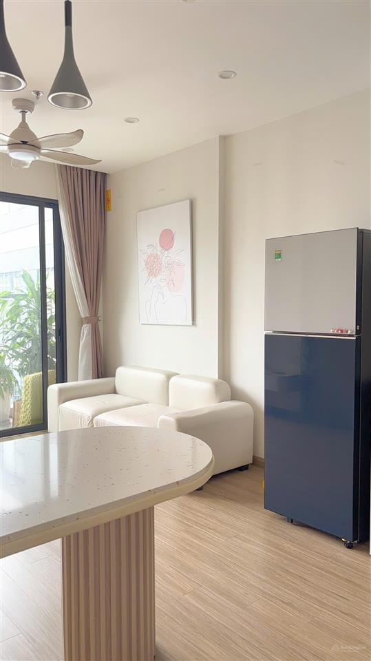 Chuyển nhượng căn 2n2wc toà sa5 vinhomes smart city 55m² giá 4,6 tỷ bao phí full nội thất  sẵn sổ