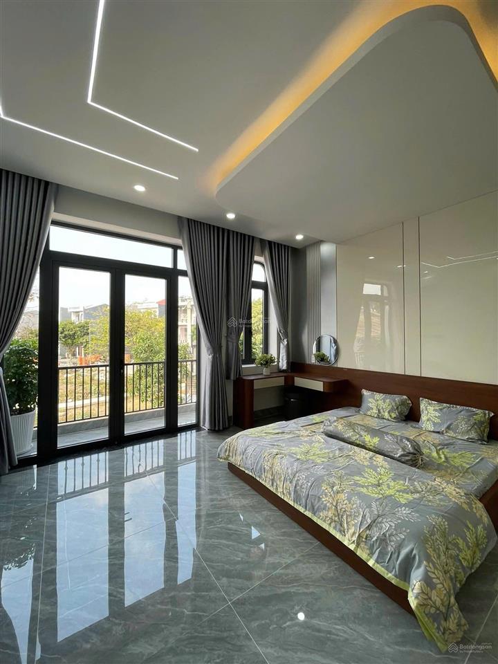 Hàng hiếm  siêu phẩm 2 lầu 100m2 ở gần bv nhi đồng 3  shr  giá  còn tl