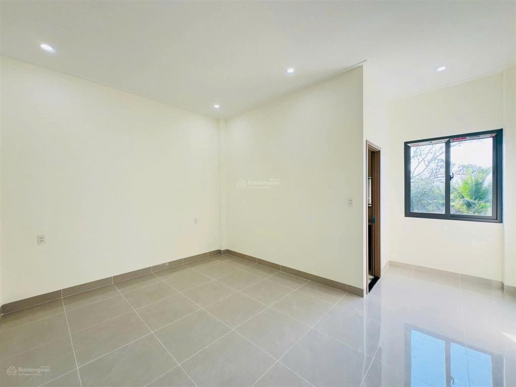 Cần bán nhà mới ở kdc gia hòa  ql50 . dt 5x25 . shr . giá  1 tỷ 350 triệu còn tl