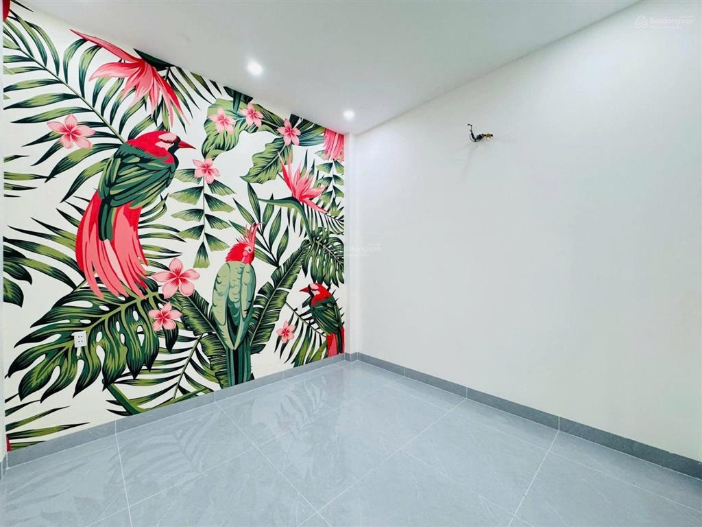 Cần bán nhà mới ở kdc gia hòa  ql50 . dt 5x25 . shr . giá  1 tỷ 350 triệu còn tl