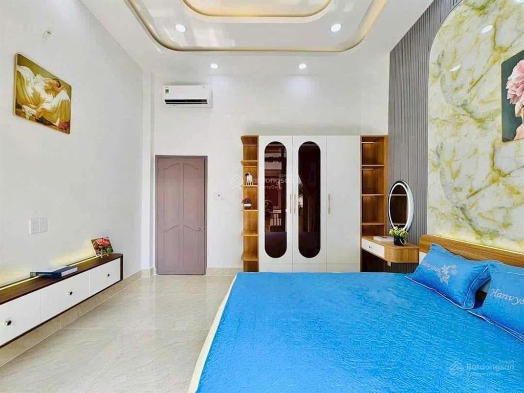 Nhà mới trệt 2 lầu 4pn đường cây bàng 60m2, tân kiên, bình chánh (cách vòng xoay an lạc 600m)