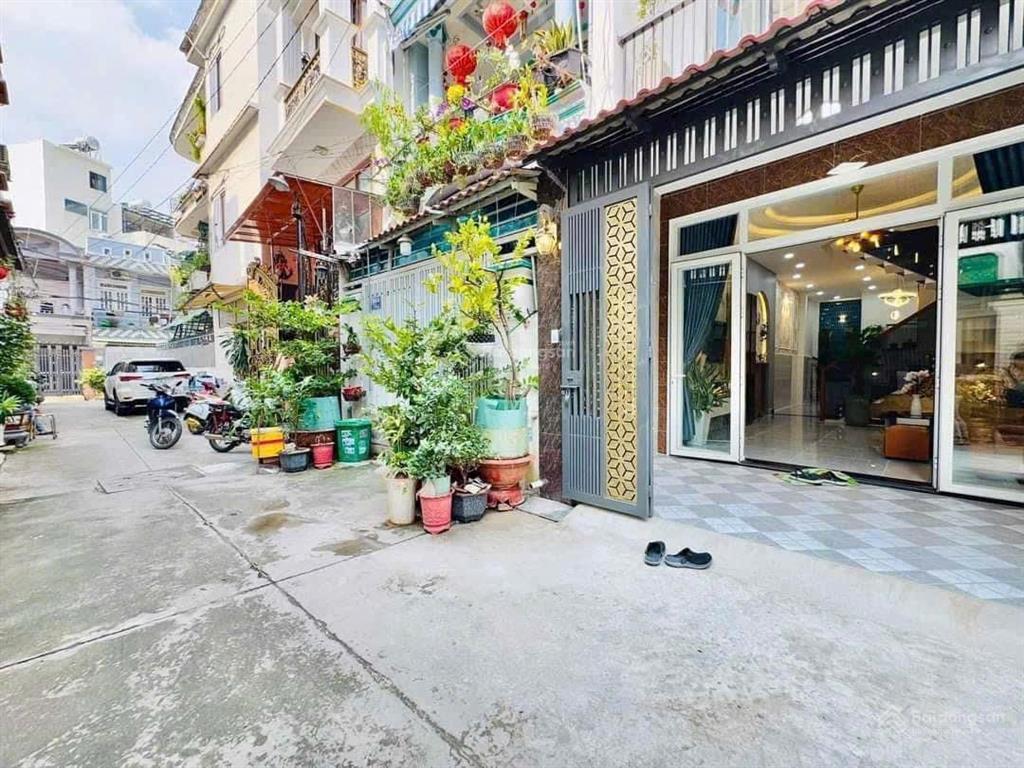 Nhà mới trệt 2 lầu 4pn đường cây bàng 60m2, tân kiên, bình chánh (cách vòng xoay an lạc 600m)