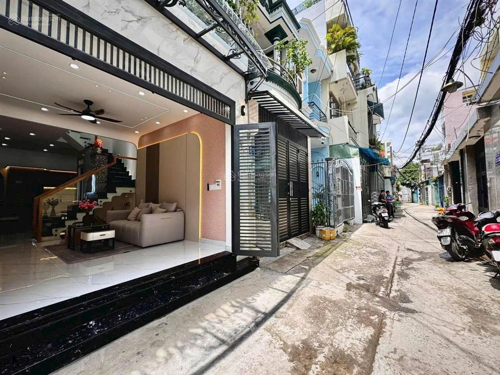 Bán gấp nhà hẻm xe hơi ngay cầu bình điền. 75m2  sổ hồng riêng.  0934 623 ***
