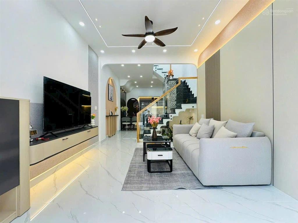 Bán gấp nhà hẻm xe hơi ngay cầu bình điền. 75m2  sổ hồng riêng.  0934 623 ***